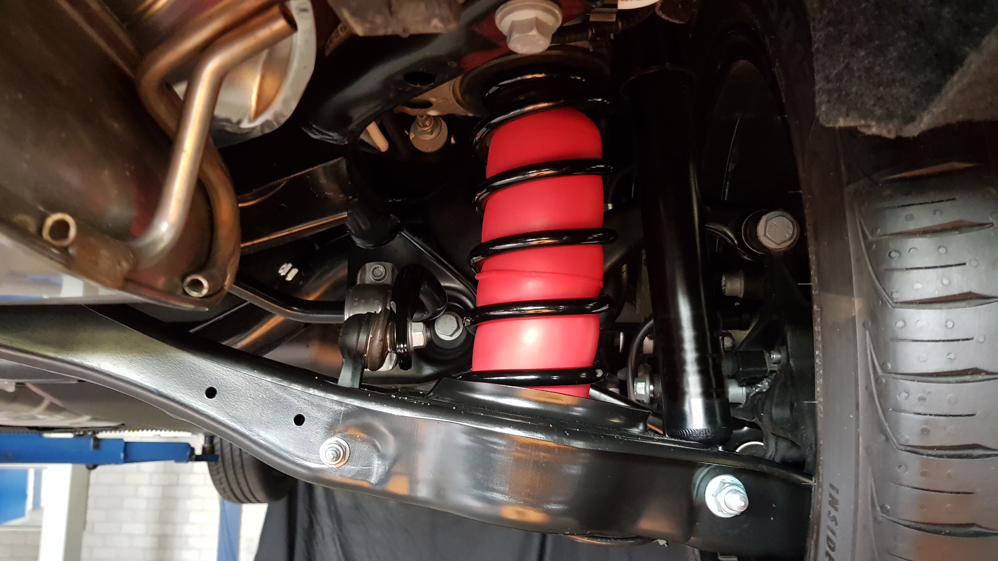 Luftfederung Skoda Kodiaq, Typ PS, Baujahr 01.24.. (mit +/- 30 mm Tieferlegung)