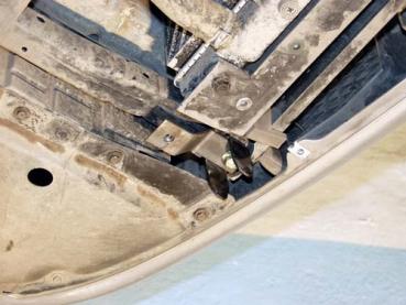 Unterfahrschutz Infiniti Q70, Motor 3.5 ab Baujahr 03.2013 -