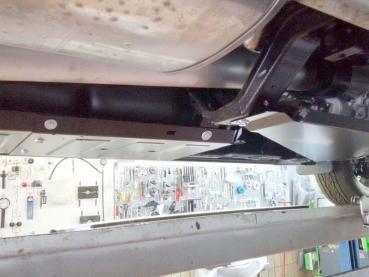 Unterfahrschutz Nissan NP300 Navara Doppelkabine, Typ D23, Motor 2.3 dCi 4x4 ab Baujahr 07.2014 - 2018