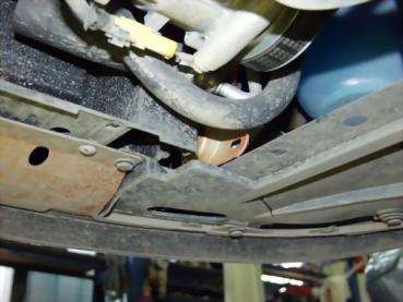 Unterfahrschutz Peugeot 1007, Typ KM, Motor 1.4/1.4 HDI/1.6 ab Baujahr 04.2005 -