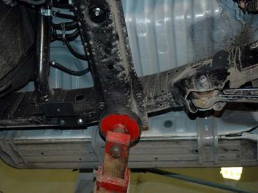 Unterfahrschutz Toyota Land Cruiser 75/78, Typ J7, Motor 4.2 D ab Baujahr 2007 -