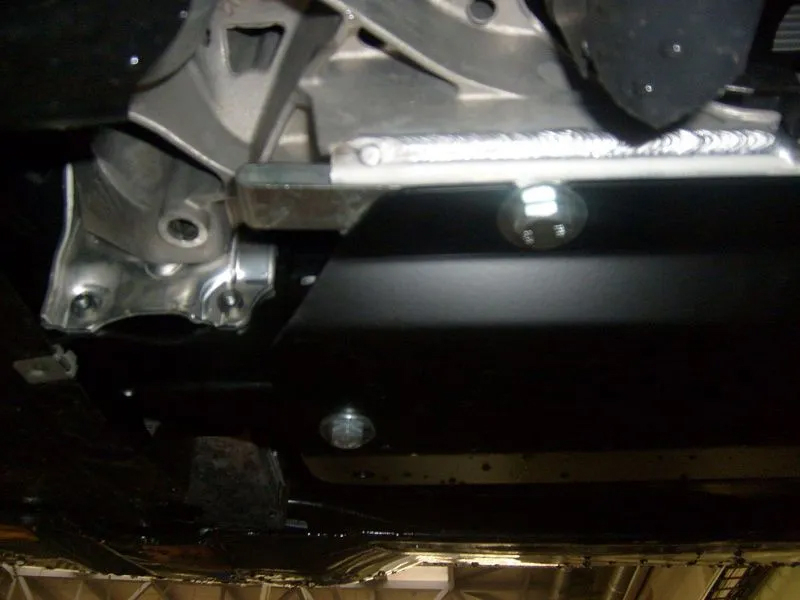 Unterfahrschutz BMW 5er, Typ F07/F10/F11/F18, Motor 2.8 AT 2WD ab Baujahr 09.2008 -