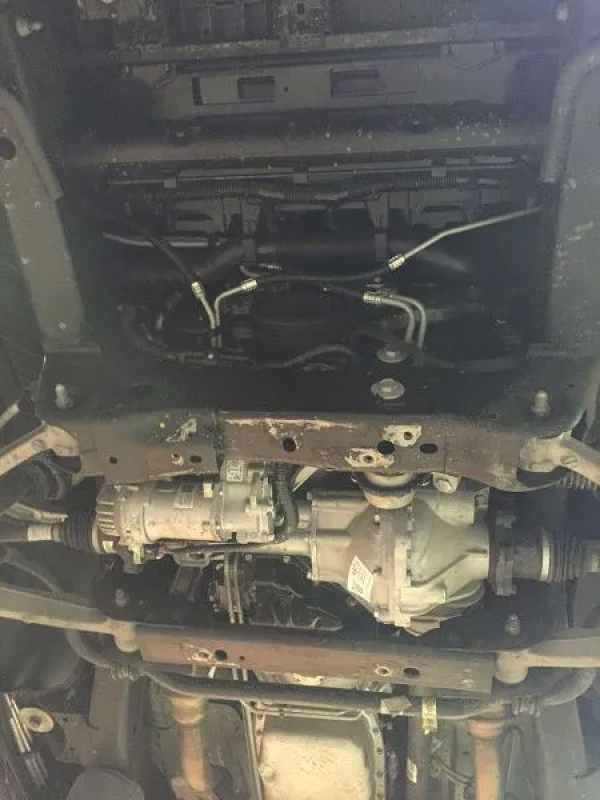 Unterfahrschutz Cadillac Escalade IV, Typ GMTK2XL, Motor 6.2 AT ab Baujahr 09.2014 -