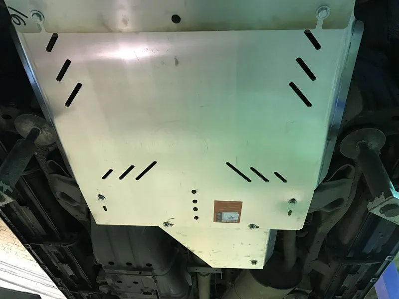 Unterfahrschutz Mitsubishi Pajero IV, Typ V80/V90, Motor 3.8/3.2 D (Di-D) ab Baujahr 11.2006 -