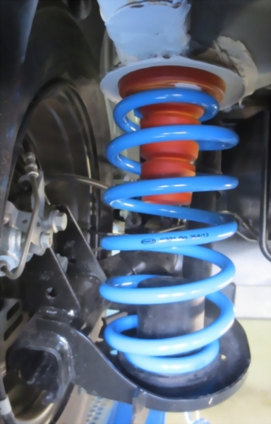 Verstärkte Federn Nissan Townstar, Typ NFK ab Baujahr 12.21..