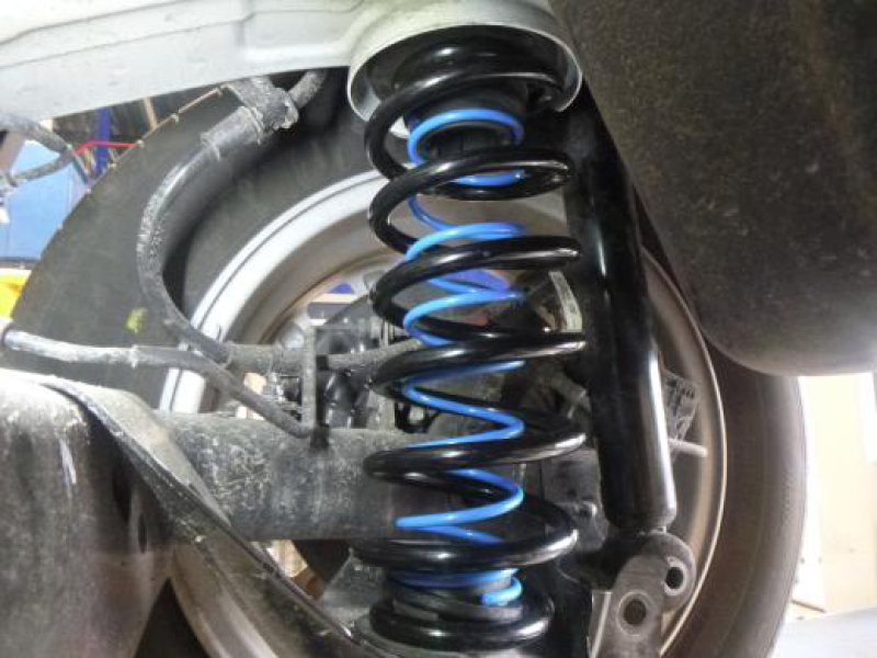 Zusatz-Federn Hyundai Inster (Casper), Typ AX1 ab Baujahr 09.24..