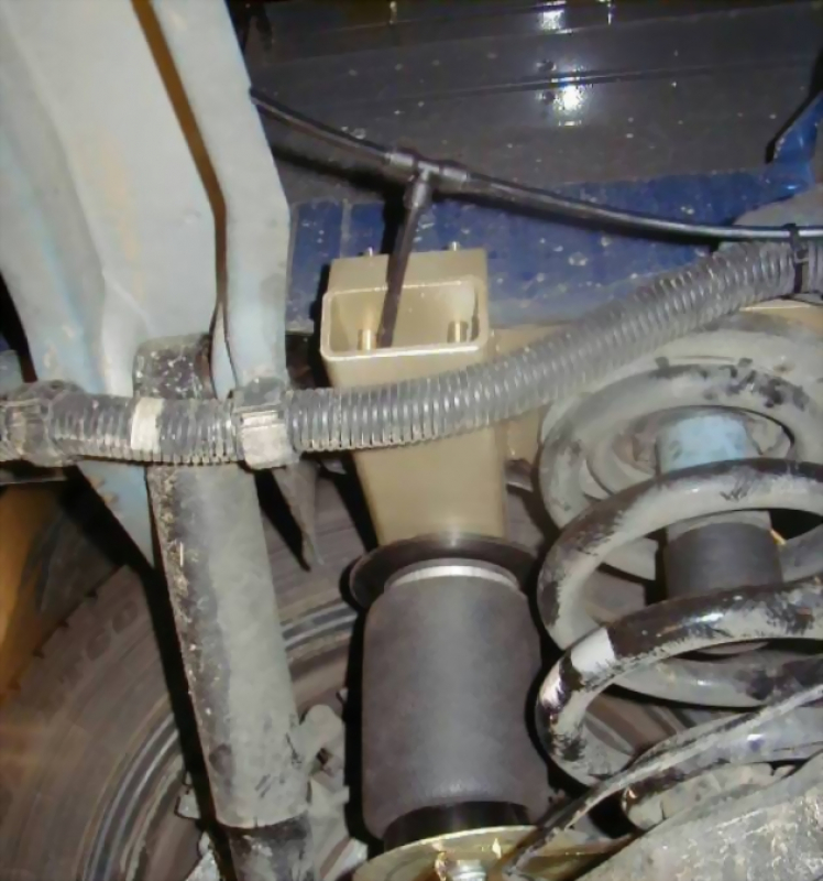 Luftfederung VW Transporter Pritsche, Typ T6/T6.1, Baujahr 04.15..
