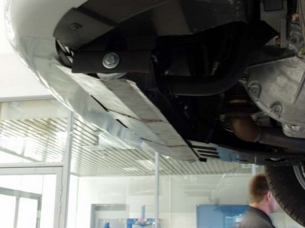Unterfahrschutz Chevrolet/Daewoo Tacuma, Typ KLAU, Motor 1.6 ab Baujahr 09.2000 -
