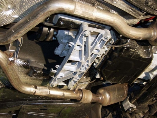 Unterfahrschutz Dodge Magnum, Motor 2.7/3.5 ab Baujahr 09.2004 - 2008