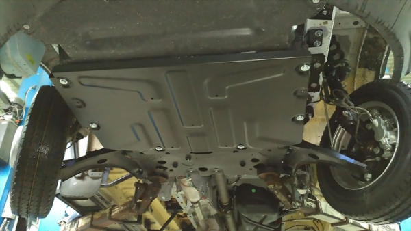 Unterfahrschutz Ford Transit Frontantrieb/Heckantrieb/4x4, Motor 2.0 TDCi/2.2 TDCi ab Baujahr 08.2013 - 2018