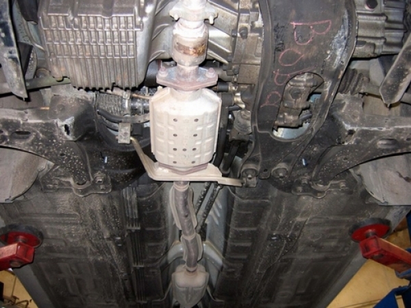 Unterfahrschutz KIA Carens I/II, Typ FC/FJ, Motor 1.6/1.8 ab Baujahr 11.2000 -