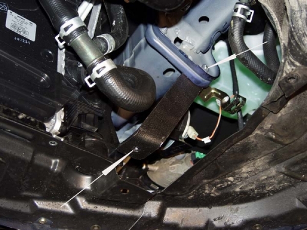 Unterfahrschutz Mazda 3, Typ BK, Motor 1.4/1.6 ab Baujahr 10.2003 - 12.2009