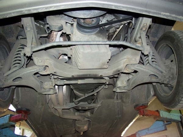 Unterfahrschutz Mercedes Benz C-Klasse/190, Typ 201, Motor 1.8/2.0/2.3 ab Baujahr 10.1982 - 08.1993