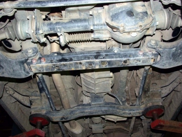 Unterfahrschutz Mitsubishi L200, Typ K6/K7, Motor alle ab Baujahr 06.1996 - 12.2007