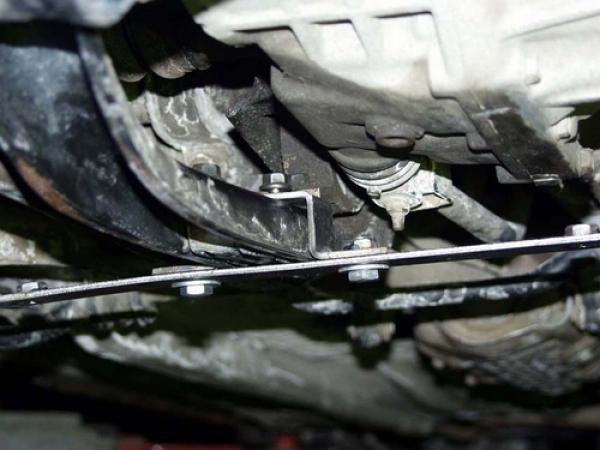 Unterfahrschutz Nissan Micra II, Typ K11, Motor 1.0/1.3 ab Baujahr 01.1992 - 02.2003