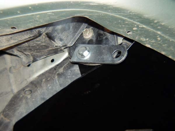 Unterfahrschutz Nissan Presea, Typ R11, Motor 1.8 ab Baujahr 1995 - 2000