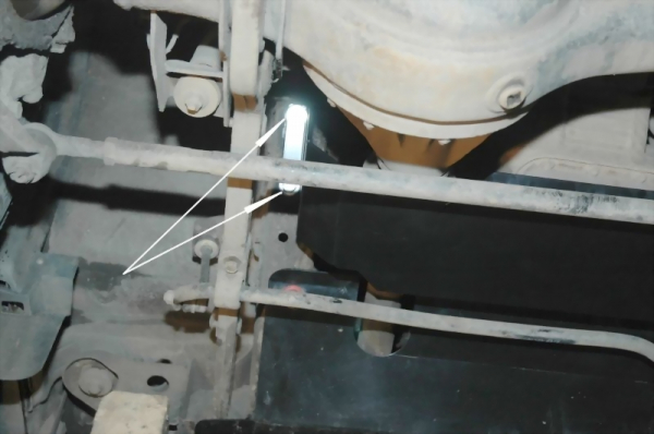 Unterfahrschutz Nissan Patrol GRII, Typ Y61, Motor 3.0 TD/4.8 ab Baujahr 03.2000 -