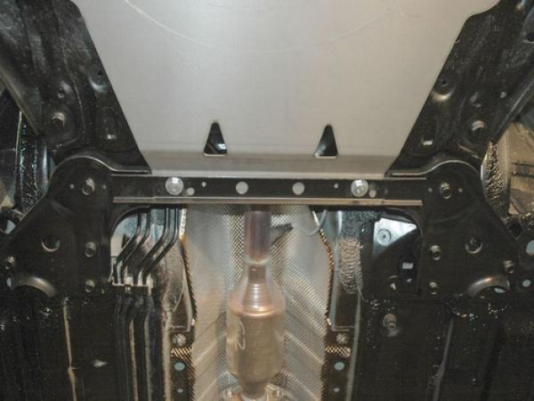 Unterfahrschutz Nissan Juke, Typ F15, Motor alle ab Baujahr 06.2010 -