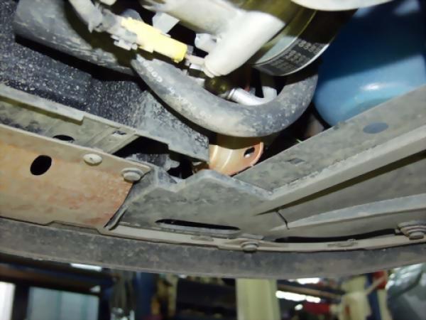 Unterfahrschutz Peugeot 1007, Typ KM, Motor 1.4/1.4 HDI/1.6 ab Baujahr 04.2005 -