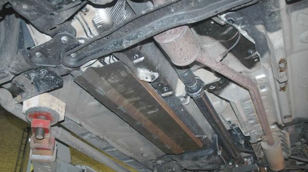 Unterfahrschutz Dacia Duster, Typ SD/SR, Motor 4x4 Modelle ab Baujahr 04.2010 - 2014