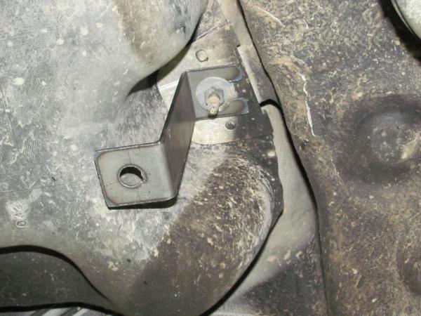 Unterfahrschutz Dacia Duster, Typ SD/SR, Motor 4x4 Modelle ab Baujahr 04.2010 -