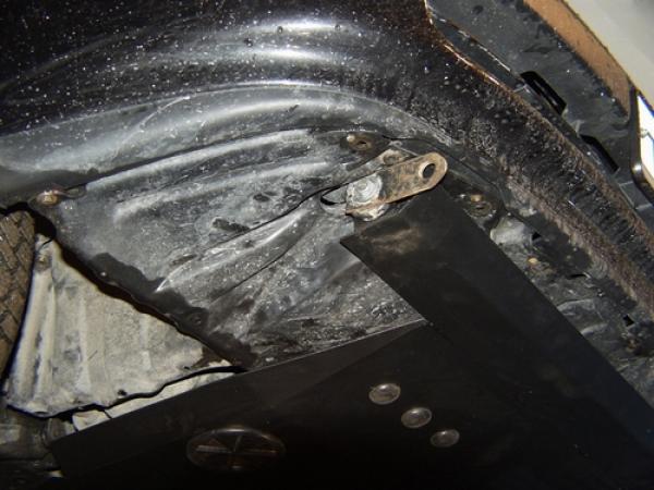 Unterfahrschutz Toyota Carina E, Typ T19, Motor alle ab Baujahr 04.1992 - 09.1997