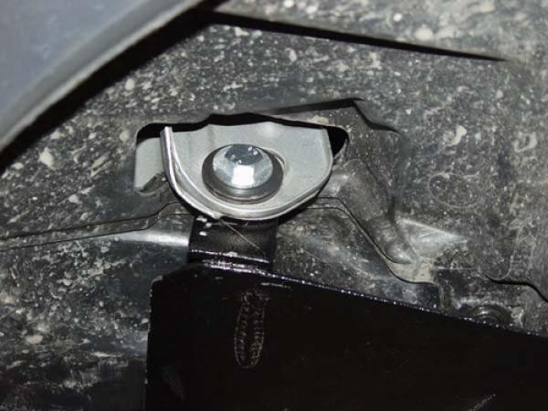 Unterfahrschutz Toyota Avensis, Typ T25, Motor alle ab Baujahr 04.2003 - 11.2008