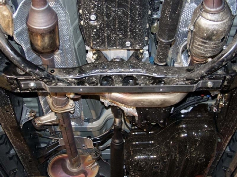 Unterfahrschutz Toyota Land Cruiser 120/Prado, Typ J12, Motor 4.0 ab Baujahr 09.2002 - 07.2009