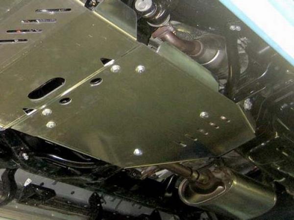 Unterfahrschutz Toyota Land Cruiser 150 5trg., Typ J15, Motor 2.8 TD/3.0 TD/4.0/4.0 D ab Baujahr 08.2009 - 2017