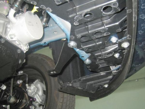 Unterfahrschutz Toyota Yaris, Typ P13, Motor 1.0,1.3 ab Baujahr 12.2010 -