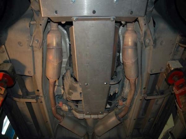 Unterfahrschutz Land Rover Range Rover III/Supercharged, Typ LM, Motor 4.2 Kompressor/4.4 V8 ab Baujahr 03.2002 - 08.2012